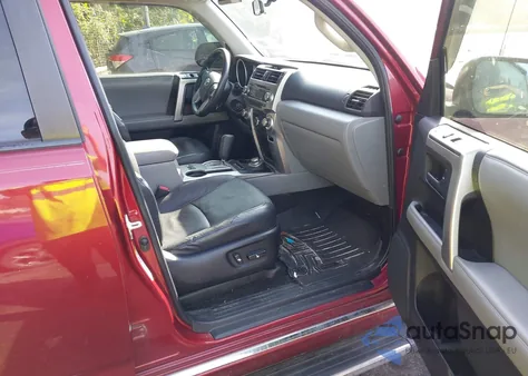 2013 Toyota 4Runner Sr5 z USA, uszkodzony, nr VIN JTEBU5JR1D5116206